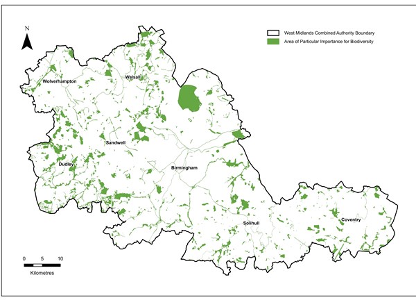 Map of West Midlands showing areas of particular importance for biodiversity in green within regional boundaries