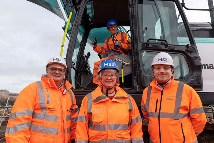 Construction starts on HS2’s Birmingham Curzon Street Station: HS2 celebrates the start of construction of Curzon Street station. L -R, Martyn Woodhouse, MDJV Director, Liz Clements, Cabinet Member for Transport, Birmingham Council, Andy Street, West Mids Mayor, Dave Lock, HS2