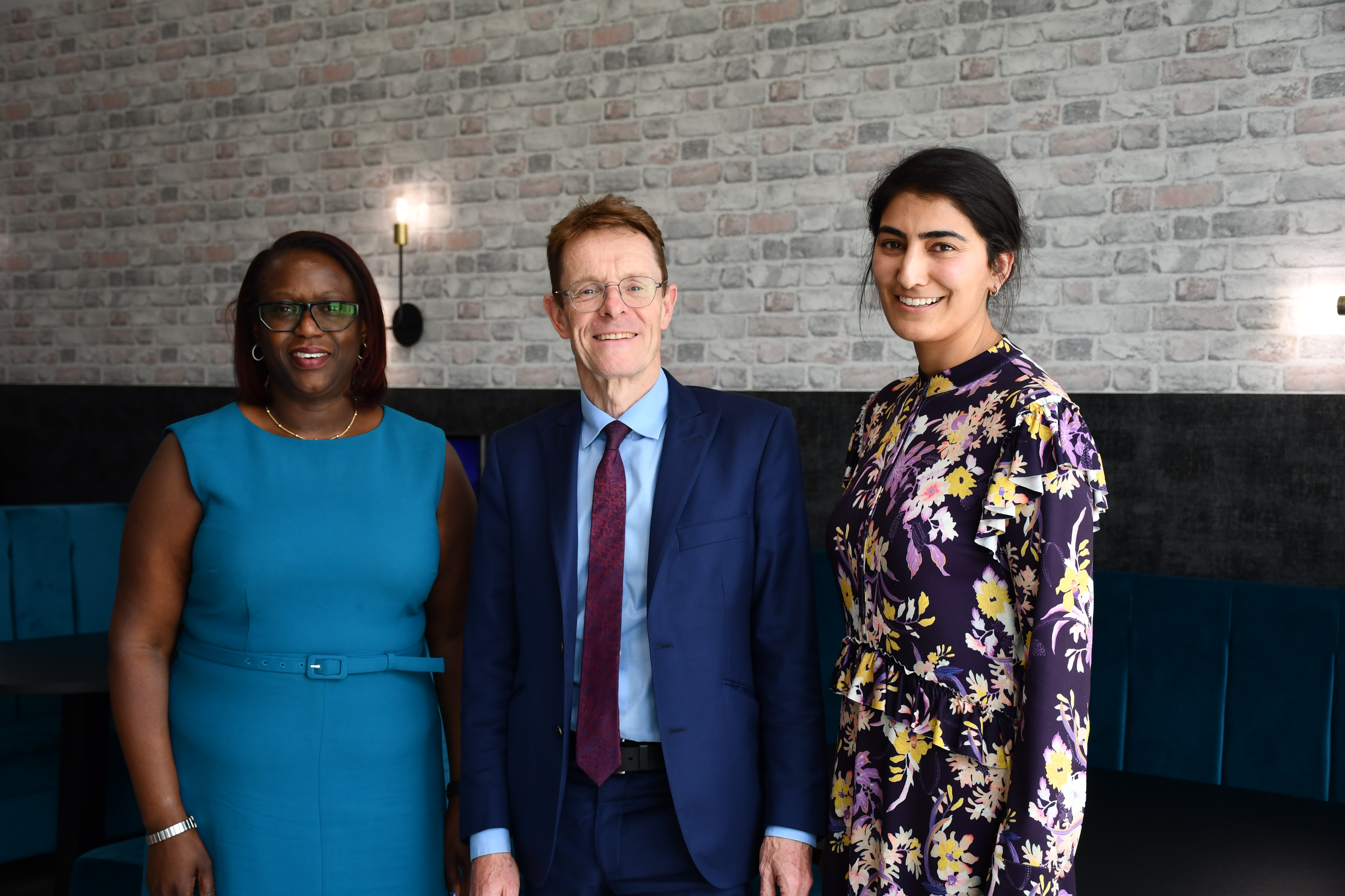 RET Yetunde, Sharonjit, Mayor